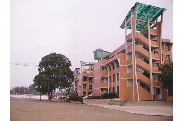 重庆市武隆区白马中心小学校改扩建项目
