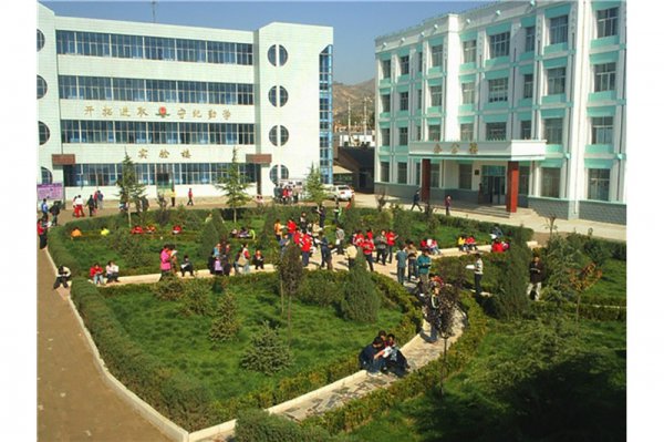 西峰区新建小学东教学楼维修工程